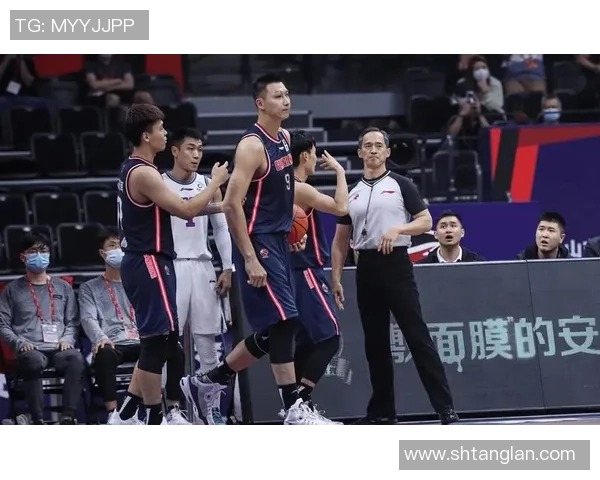 重庆篮球队与深圳篮球队赛后分析力量对比与战术探讨