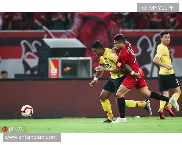 南京足球队与广州足球队赛后复盘分析意识碰撞与战术对决